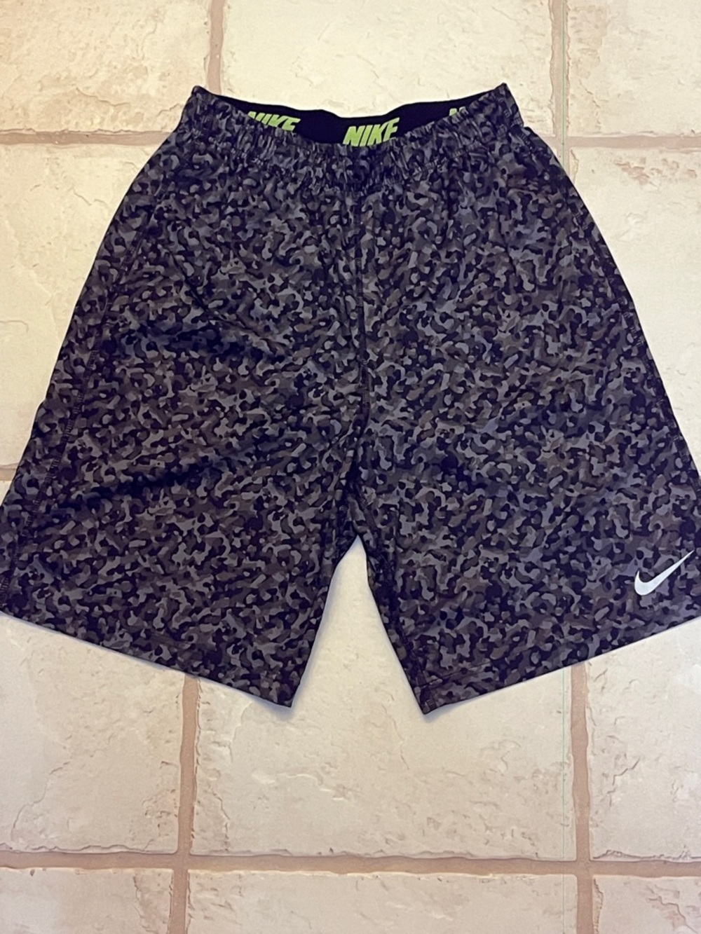 Nike Men’s Black & Grey Camo Athletic Shorts